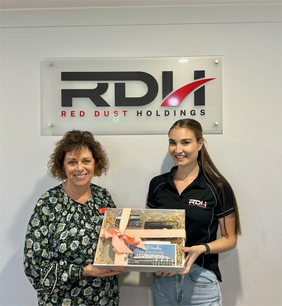 RDH donate auction item to Variety the Children's Charity Midwest